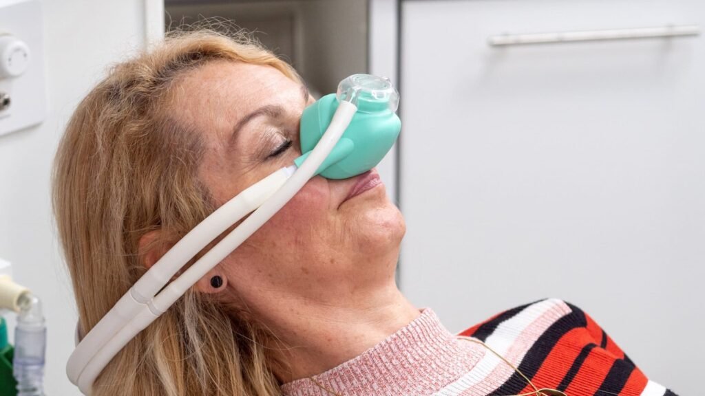 Lachgas- Behandlung beim Zahnarzt - Weisheitszahn-OP und Zahnentfernung Leipzig