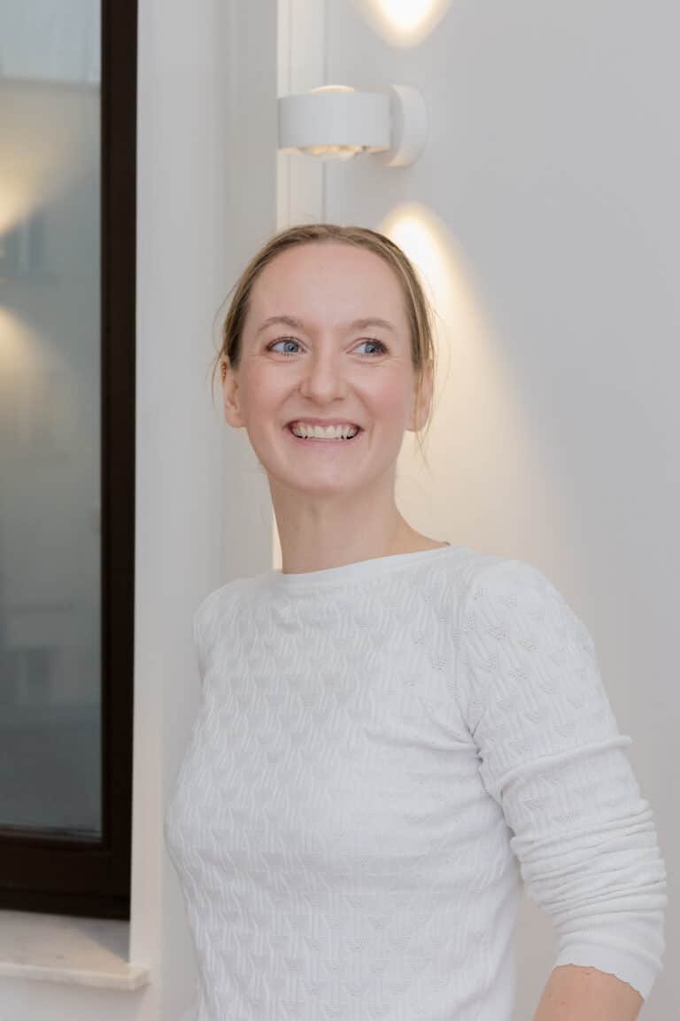 Frau Dr. Elisa Krafft, Zahnärztin im Zahnzentrum Leipzig MVZ – Zahnärztin für Patientinnen aus Leipzig Gohlis